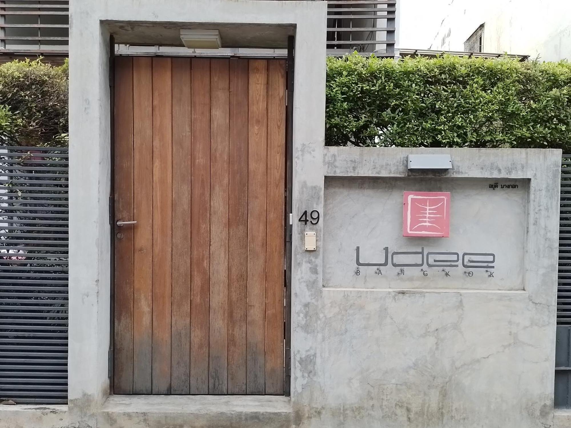 Udee Bangkok Hostel Exterior foto