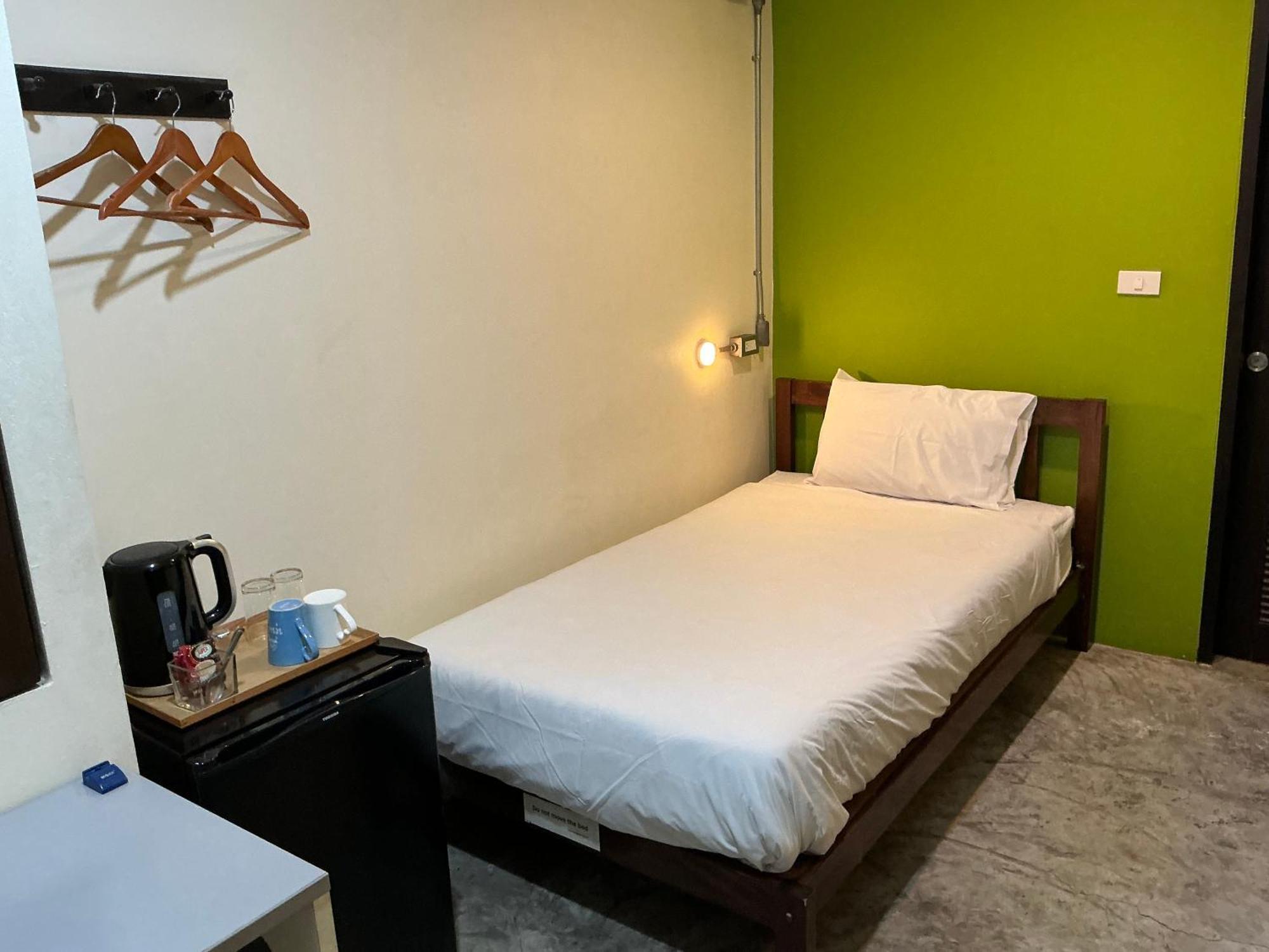 Udee Bangkok Hostel Exterior foto